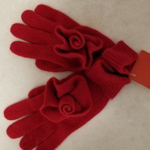 Women's Red Gloves w/ Intricate Rose Attach, from Museum of Fine Arts, New w/Tag